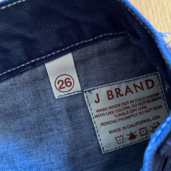 J BRAND DENIM SHORTS - Picture 4 of 8